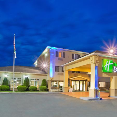 Holiday Inn Express Pendleton By Ihg Exterior photo