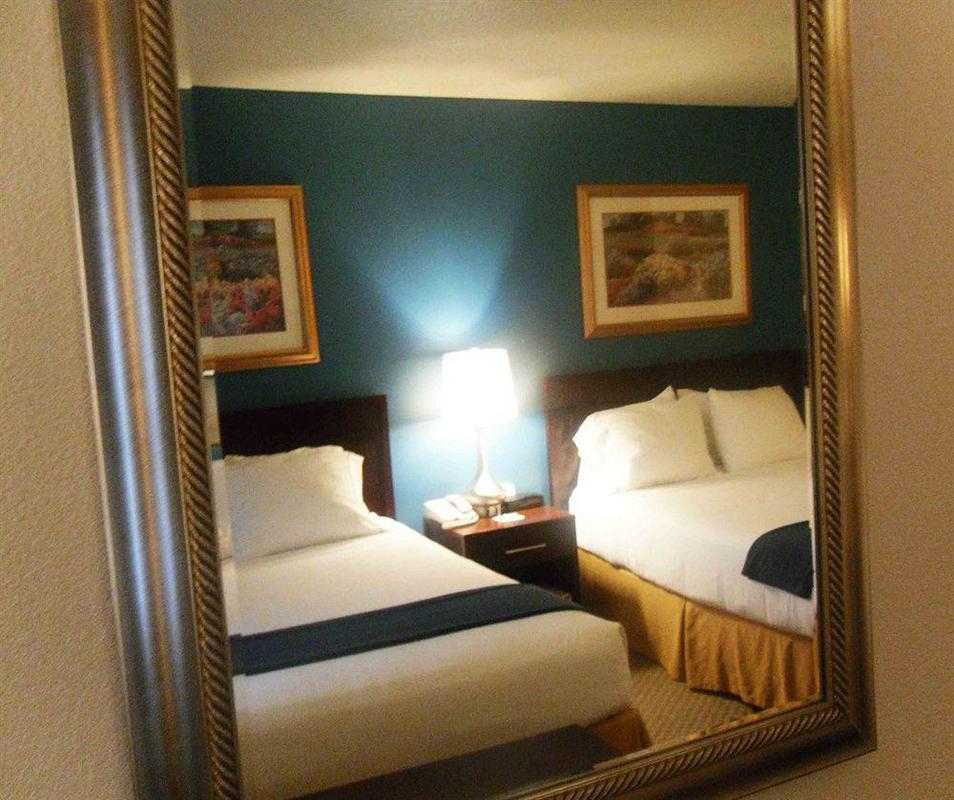 Holiday Inn Express Pendleton By Ihg Room photo