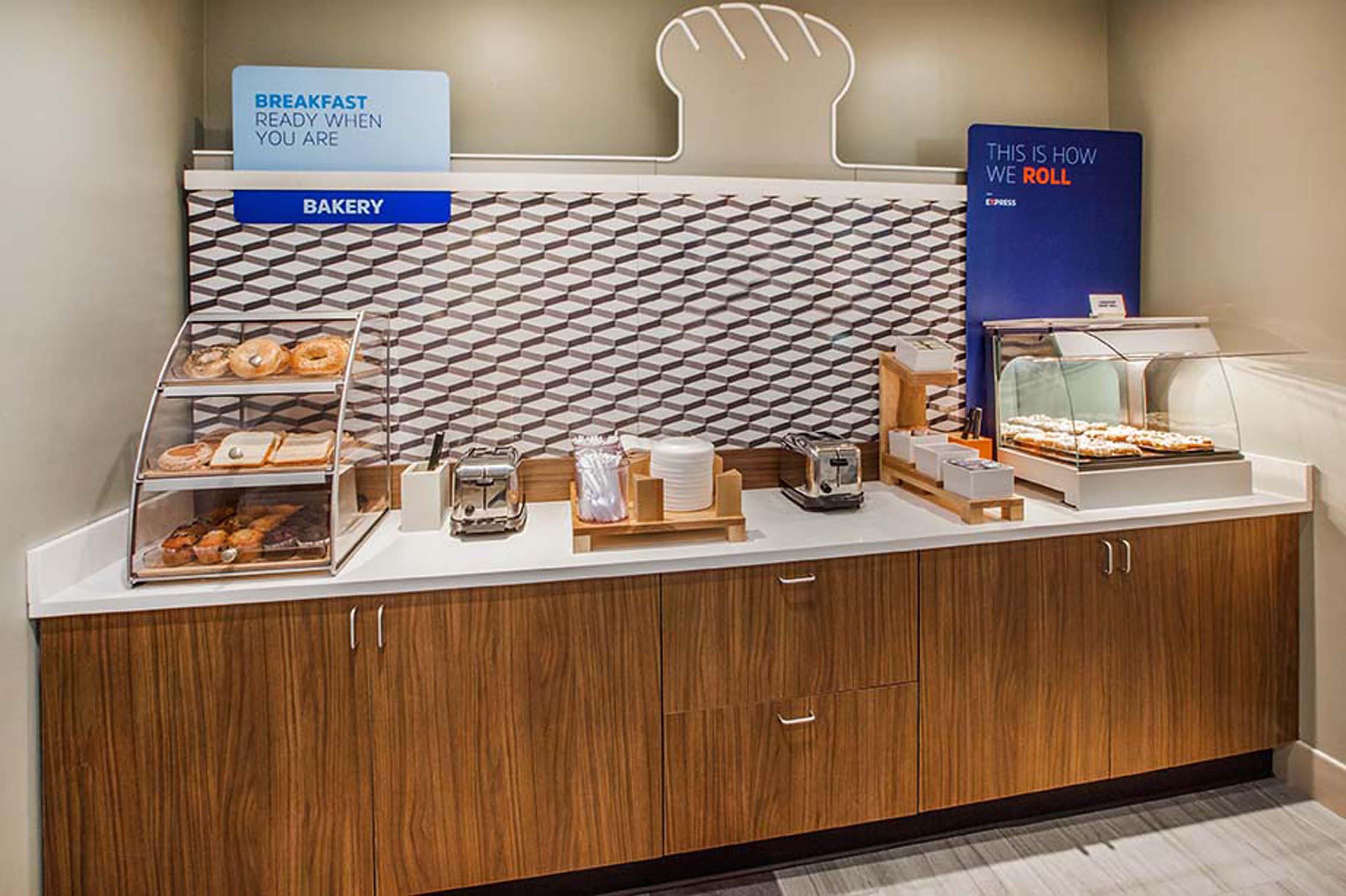 Holiday Inn Express Pendleton By Ihg Exterior photo