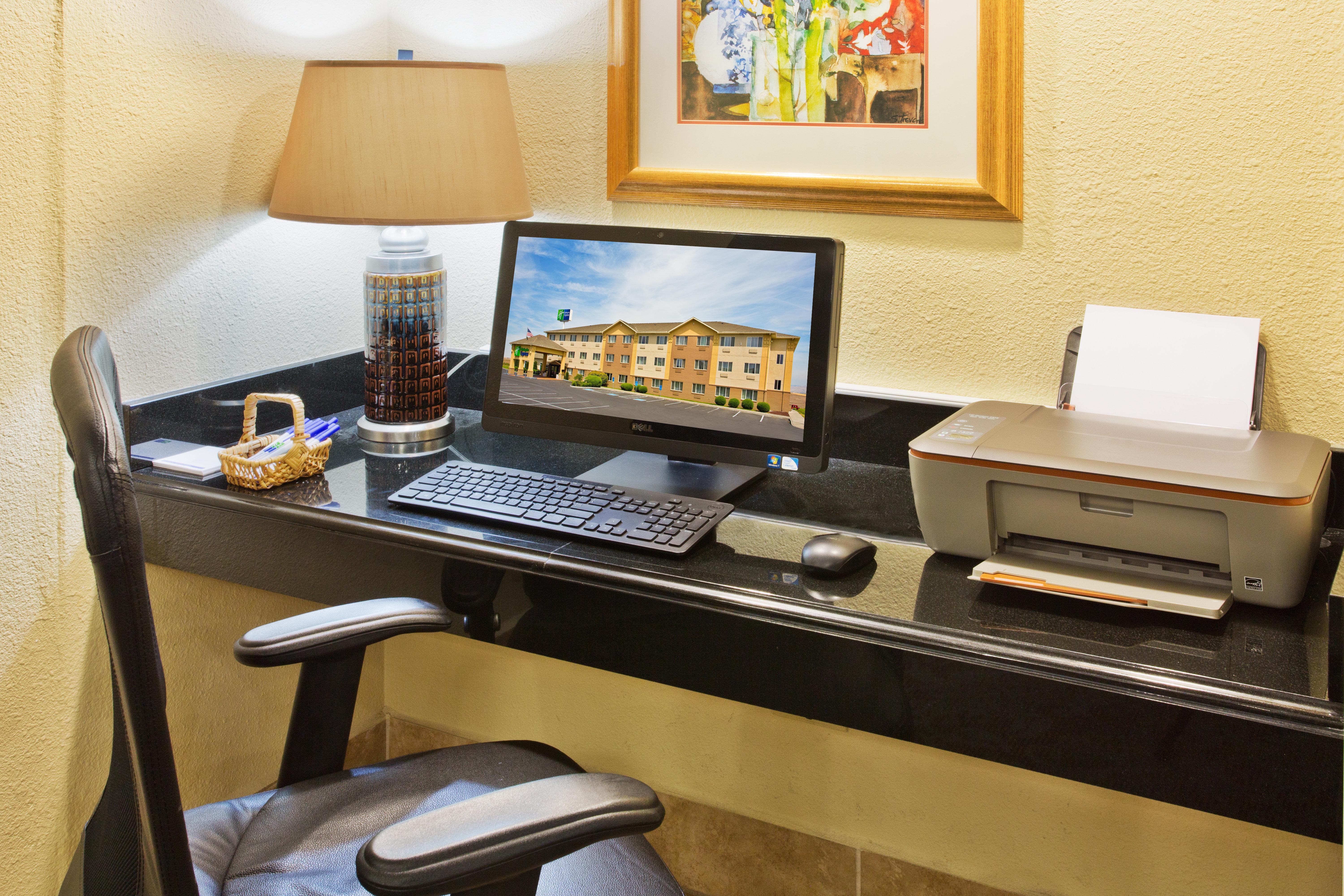 Holiday Inn Express Pendleton By Ihg Exterior photo