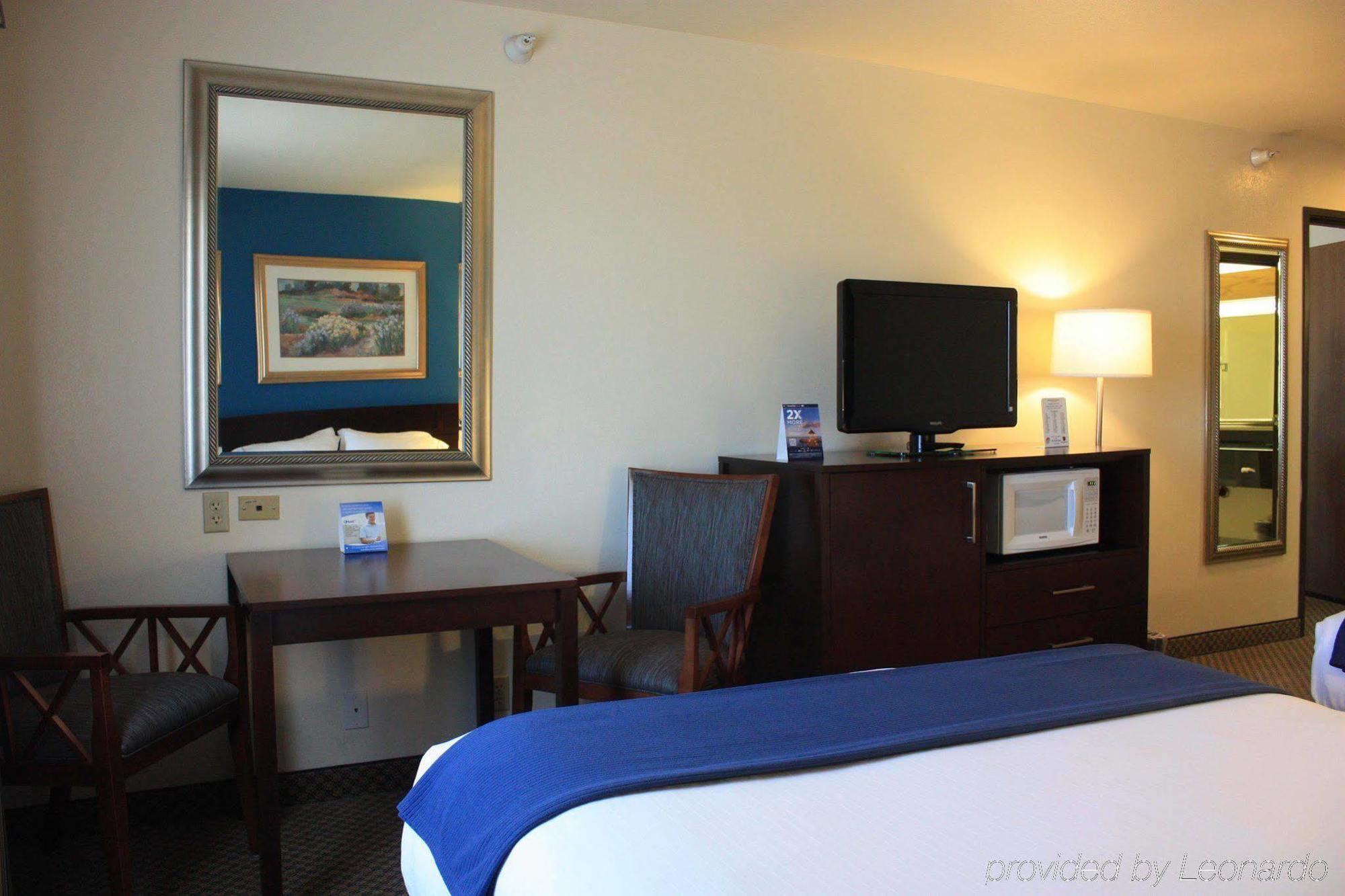 Holiday Inn Express Pendleton By Ihg Room photo
